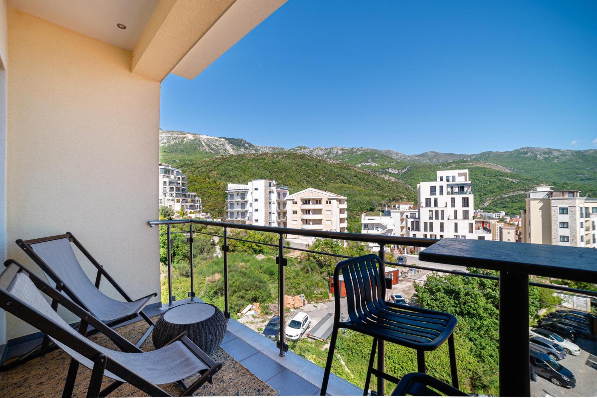 The Dream Getaway & By Devasco Apartment Becici (Budva)