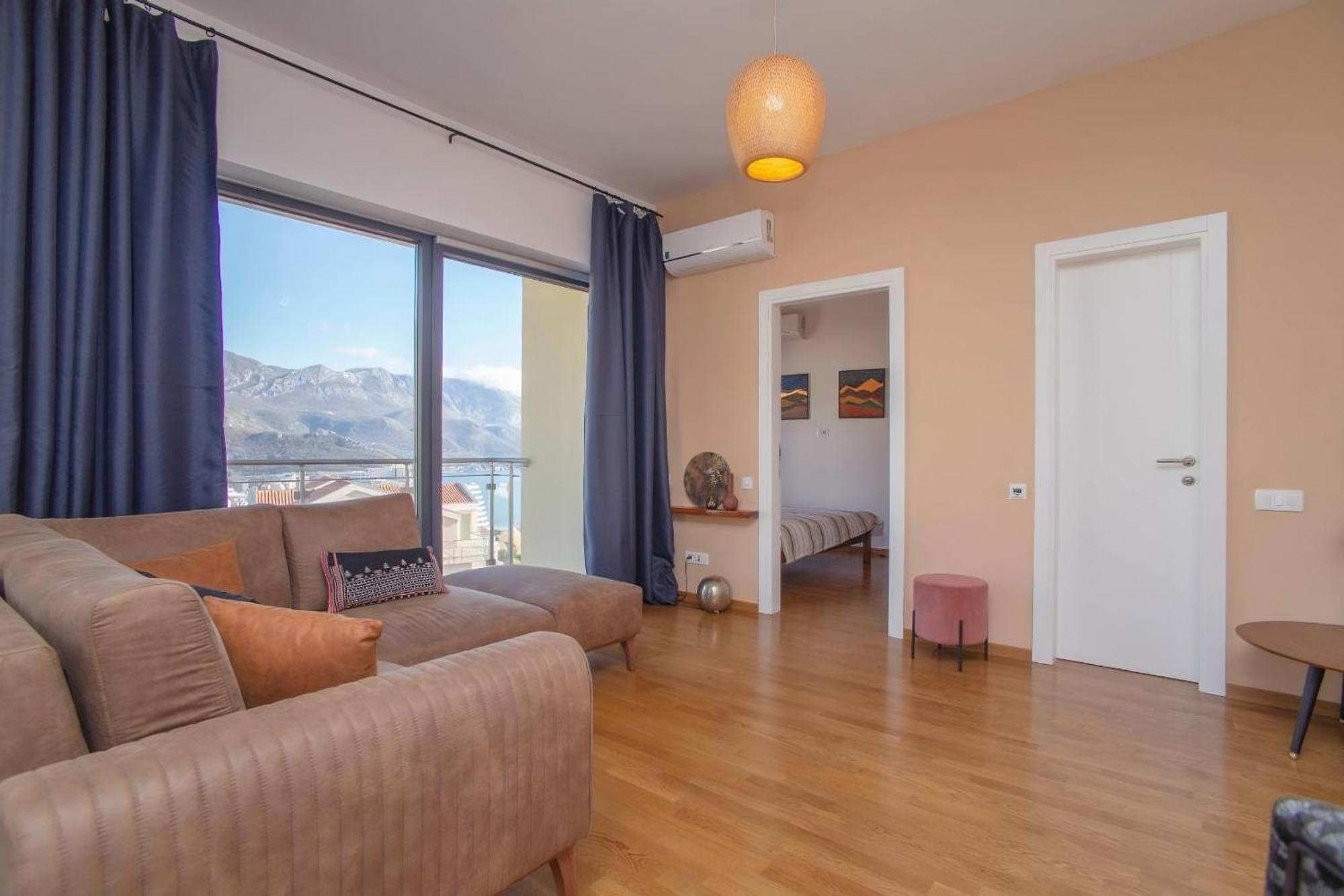 The Dream Getaway & By Devasco Apartment Becici (Budva)